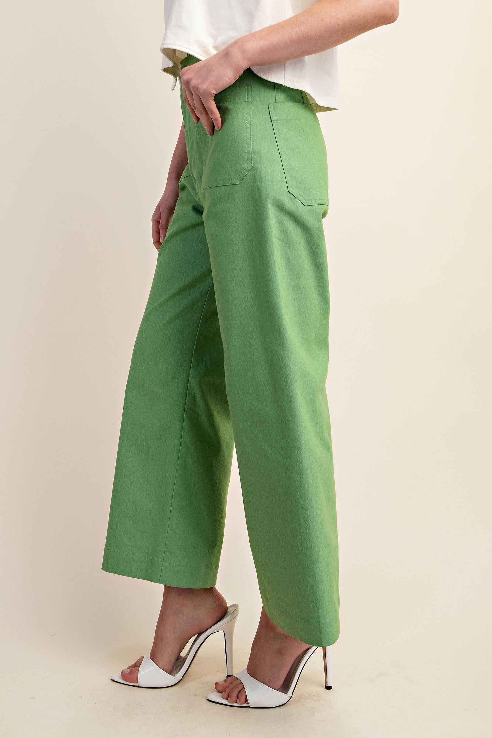 Green crop  pants 