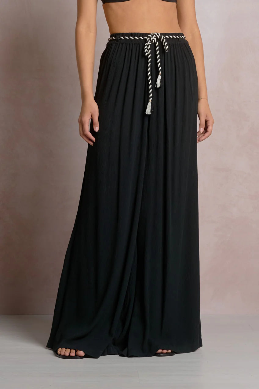 Black wide-leg pants with a white drawstring 
