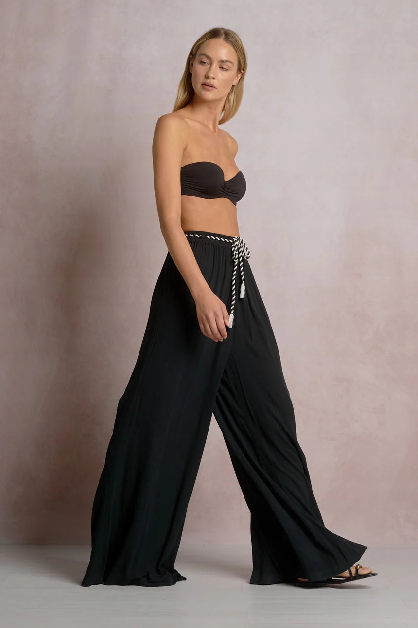Woman wearing wide-leg pants 